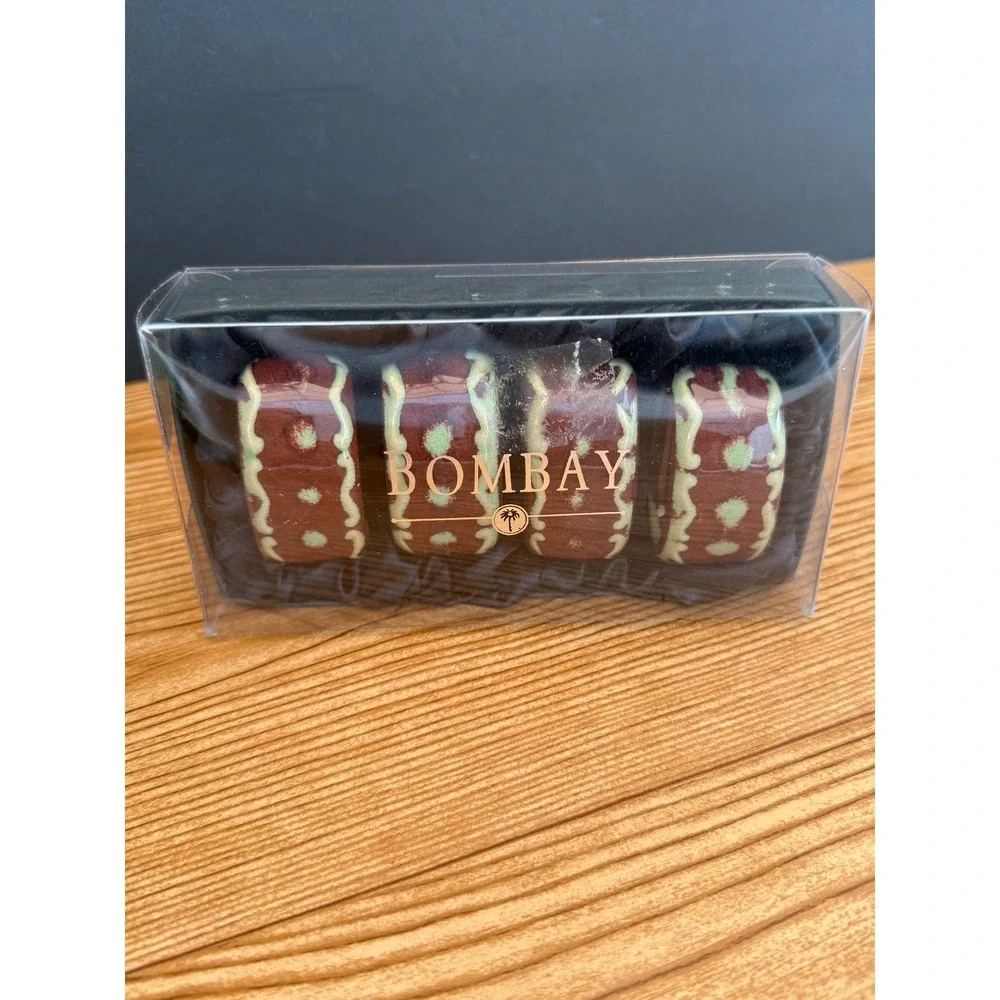 Bombay Company Set of 4 Oxblood Red Ceramic Napkin Rings
